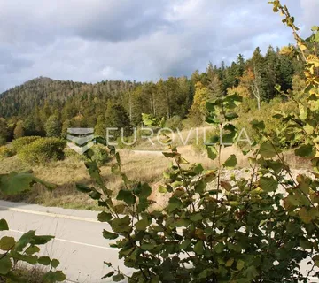 Fužine, predivan ravan teren 1107 m², blizini jezera Bajer