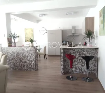 Istra, Pula, stan 100 m², prizemlje, mirna lokacija - Gregovica