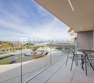 Istra, Savudrija, Petram resort, dugoročni najam dvosobnog apartmana 92 m², pogled more - cover
