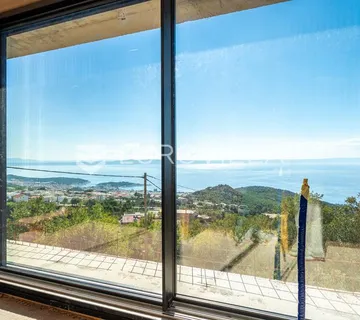 Makarska, Veliko Brdo, luksuzna vila s bazenom i panoramskim pogledom na cijelu Makarsku i Jadran - cover