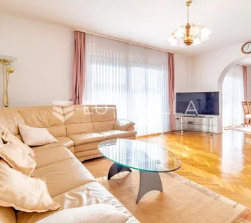 Zagreb, Sesvetski Kraljevec, kvalitetna kuća s dva stana i garažom 390 m2 - cover