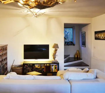 Kuća: Jablanovec, 250.00 m2 (iznajmljivanje) - cover