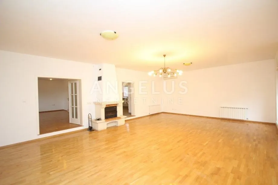 Zagreb, Šestine- kuća za najam, 360 m2 (iznajmljivanje) - cover