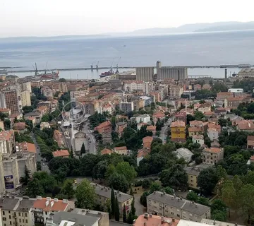 Rijeka, Rastočine, 3s+db 86 m2 sa balkonom i pogledom na more