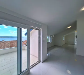 Crikvenica - Penthouse S Panoramskim Pogledom Na More