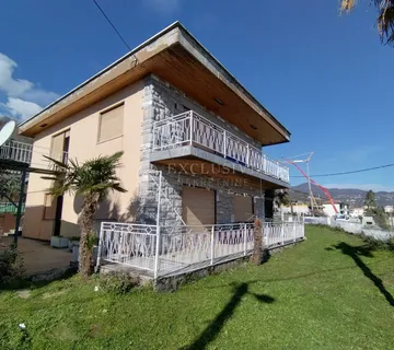 LOVRAN - KUĆA S VELIKIM POTENCIJALOM - ODLIČNA LOKACIJA!!!PRILIKA-SPUŠTENA CIJENA!!! - cover