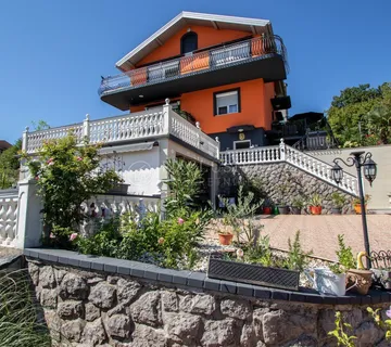 OPATIJA-POBRI!!!PREKRASNA KUĆA NA ODLIČNOJ LOKACIJI-POGLED NA MORE!!! - cover