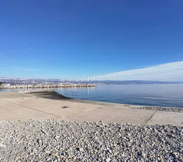 GRAĐEVINSKO ZEMLJIŠTE IČIĆI 300m od MORA !! - Ičići, Opatija