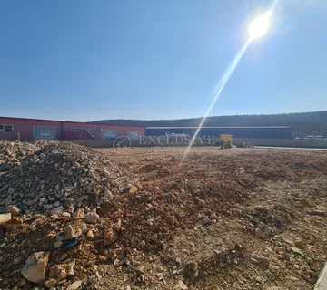 Novi Vinodolski - Zemljište U Ind. Zoni