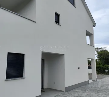 KRK - KUĆA U OKOLICI MALINSKE - cover