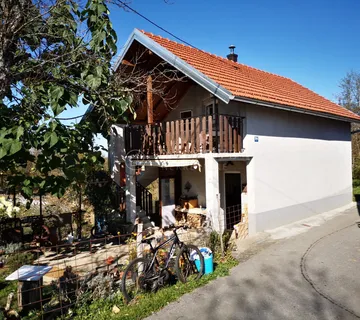 ERDELJ - DUGA GORA - KUĆA SA TERENOM OD 1824m2 - Duga Gora, Generalski Stol