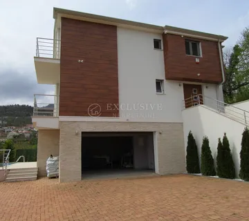 Opatija-Poljane-Prekrasna Obiteljska Villa Sa Bazeom I Video Nadzorom- - Poljane, Opatija