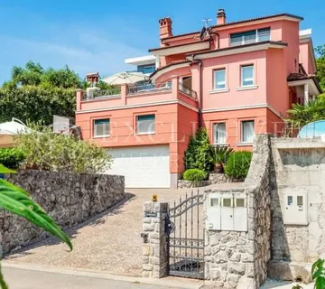 OPATIJA, PREKRASNA VILA 550m2