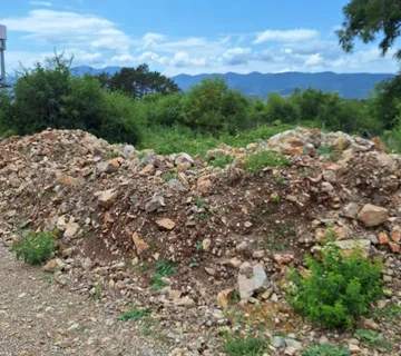 RIJEKA-MARTINKOVAC- DVA ODLIČNA GRADILIŠTA - cover