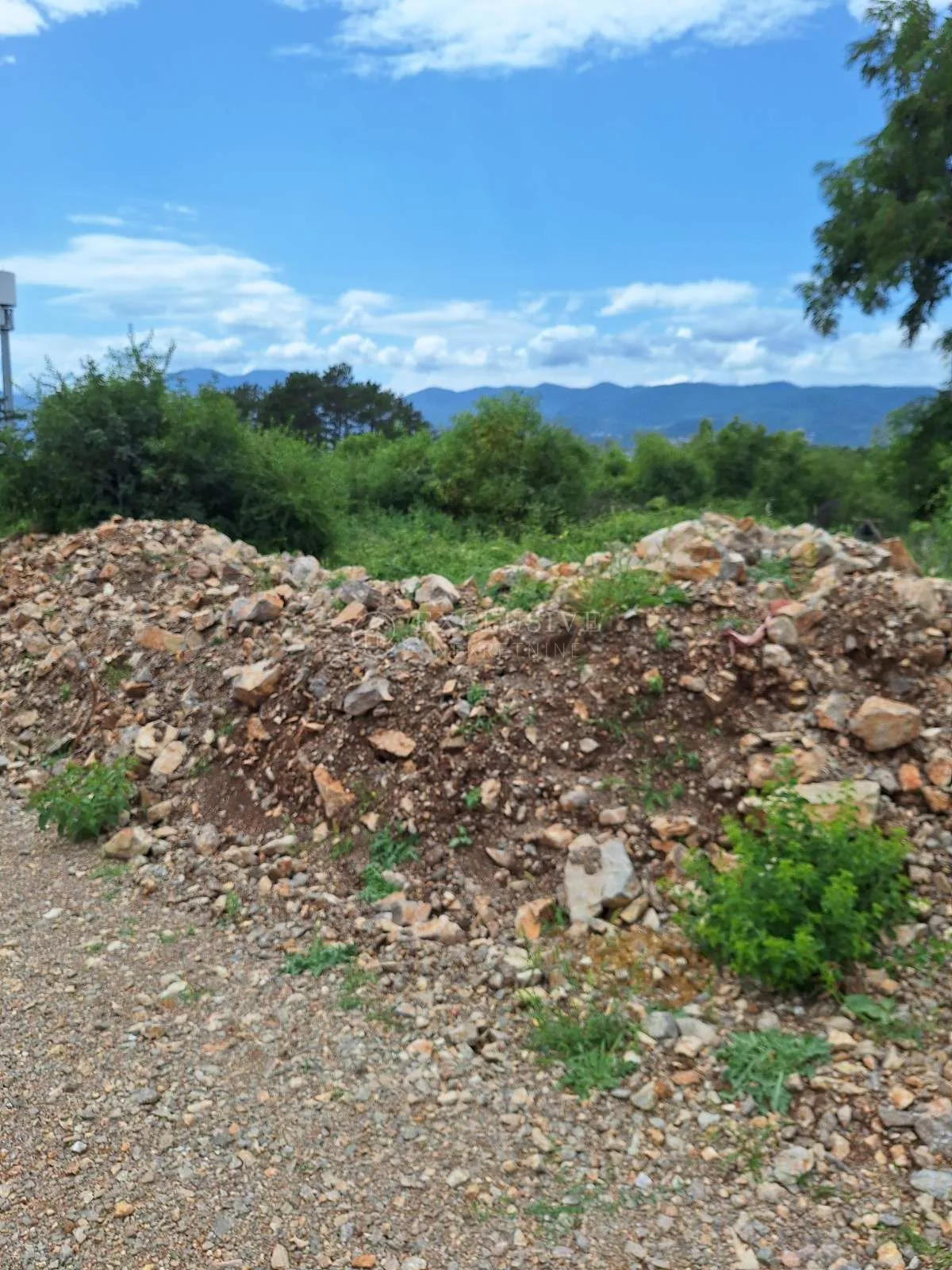 RIJEKA-MARTINKOVAC- DVA ODLIČNA GRADILIŠTA - cover