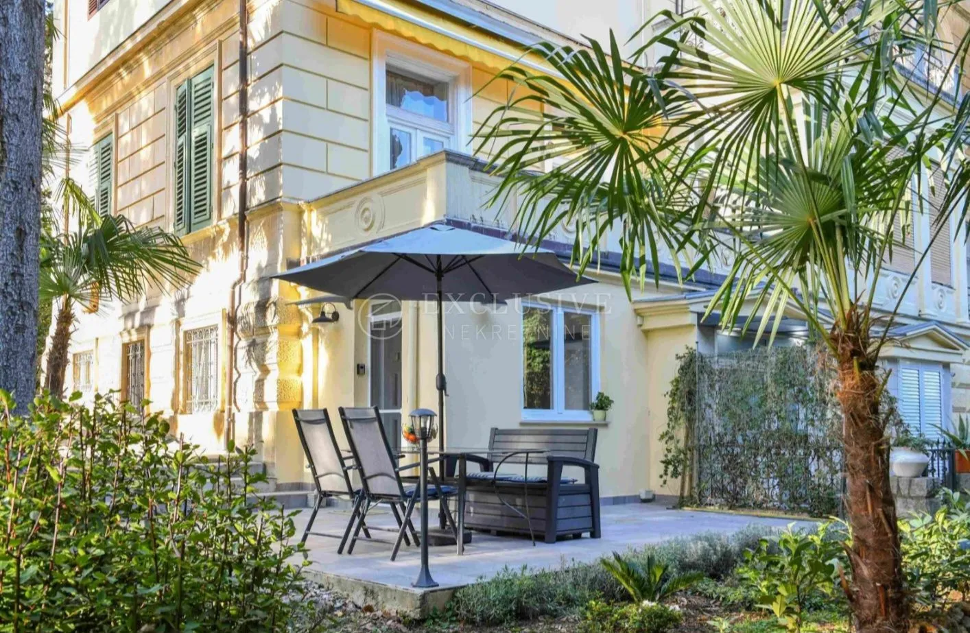 OPATIJA STAN PRVI RED DO MORA - cover