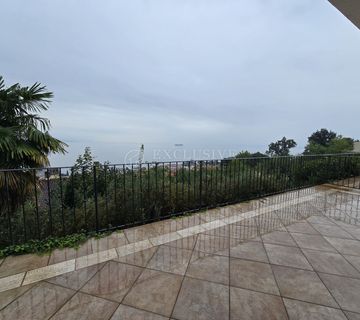 OPATIJA STAN S GARAŽOM, PREDIVAN POGLED - cover