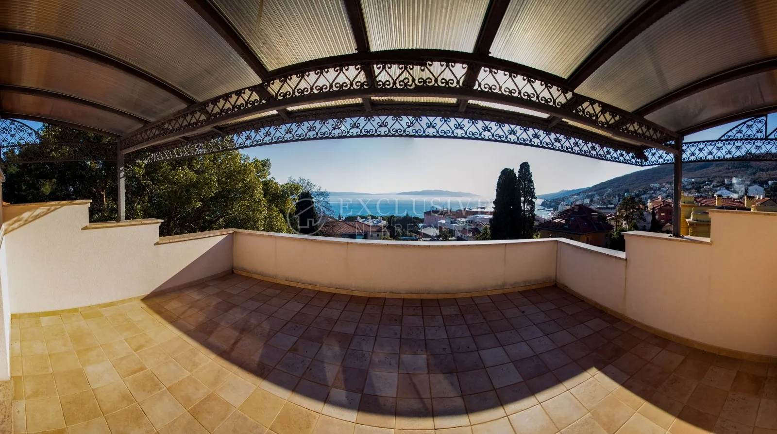 OPATIJA STROGI CENTAR-EKSKLUZIVAN STAN U VILLI-POGLED NA MORE!!! - cover