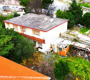 CRIKVENICA - KUĆA ZA RENOVACIJU NA ODLIČNOJ LOKACIJI - cover