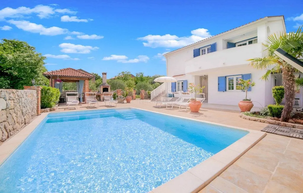 OTOK KRK, UVALA SOLINE - SAMOSTOJEĆA KUĆA S BAZENOM 90 M OD MORA - cover