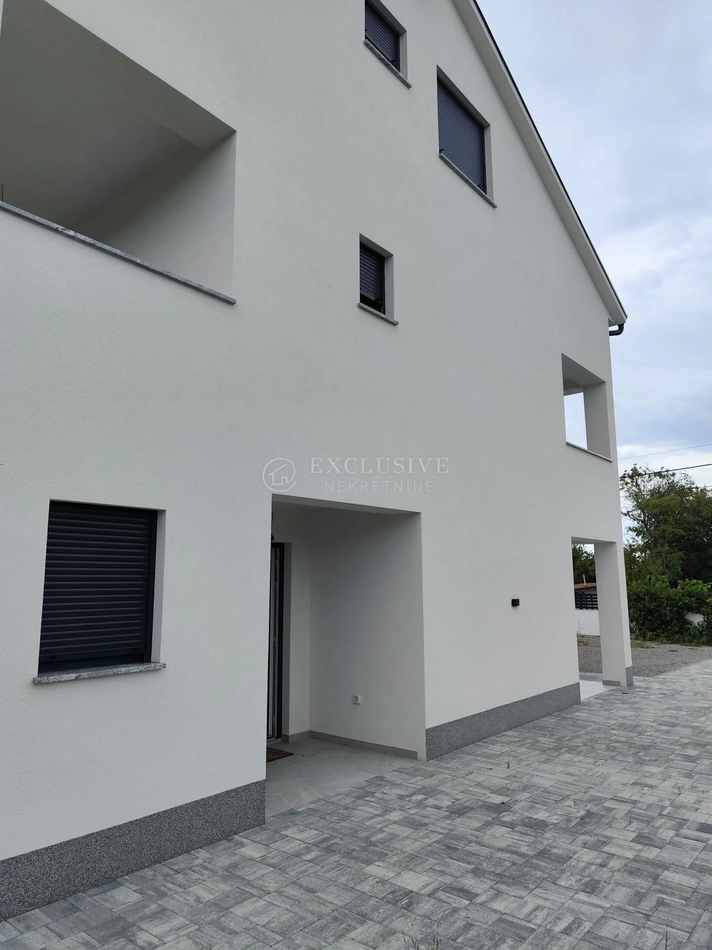 KRK - KUĆA U OKOLICI MALINSKE - cover