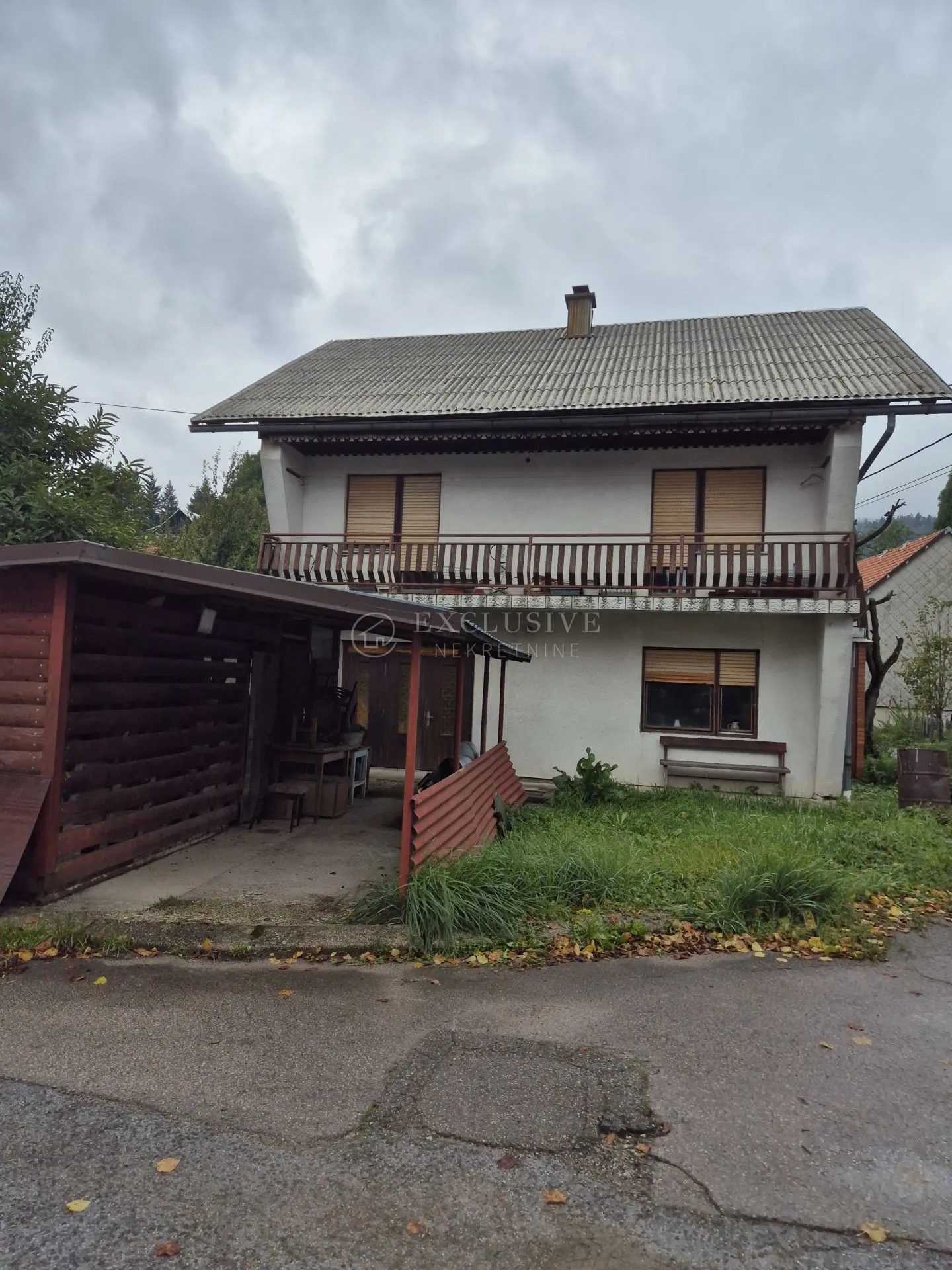 Lokve, kuća u centru 344,64 m2 sa okućnicom i vrtom - cover