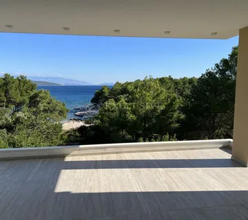 Krk - Penthose U Novogradnji 20 M Od Plaže!