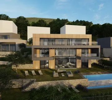 OPATIJA- zemljište 1008 m2 s građevinskom dozvolom za vilu, top lokacija