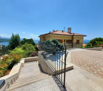 VOLOSKO PREKRASNA LUKSUZNA KUĆA 350m2 - Opatija