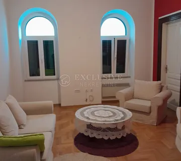STAN ZA NAJAM U CENTRU GRADA RIJEKE 100m2 ! - Rijeka