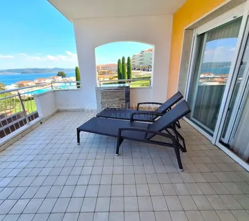 Umag - Ekskluzivni Apartman S Panoramskim Pogledom Na More