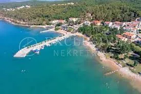 Krk - Soline - Poljoprivredni Teren Sa Starom Mošunom