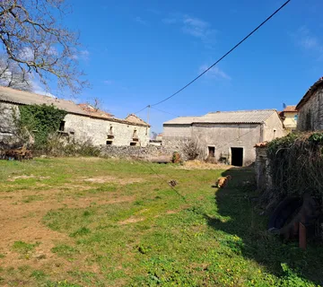 Glavani, kuće starine 4 objekta sa 2000 m2 - Manjadvorci, Barban