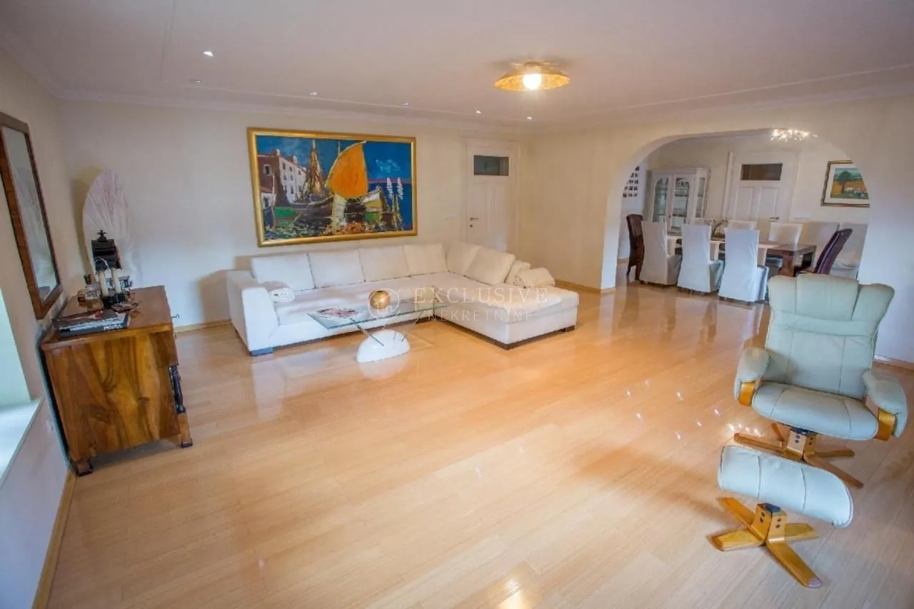 OPATIJA STAN 123m2 U POVIJESNOJ VILI  - cover