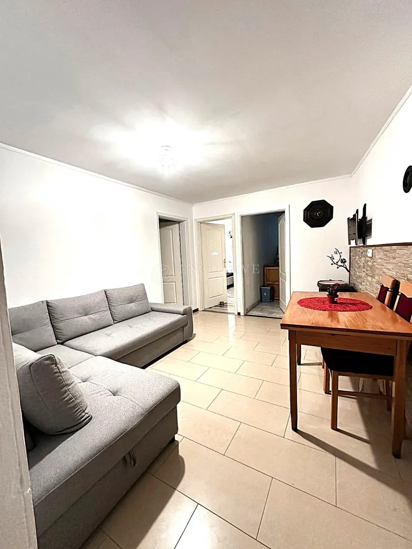 NOVI VINODOLSKI - SAMOSTOJEĆA KUĆA SA DVA STANA - SAMO KOD NAS! - cover