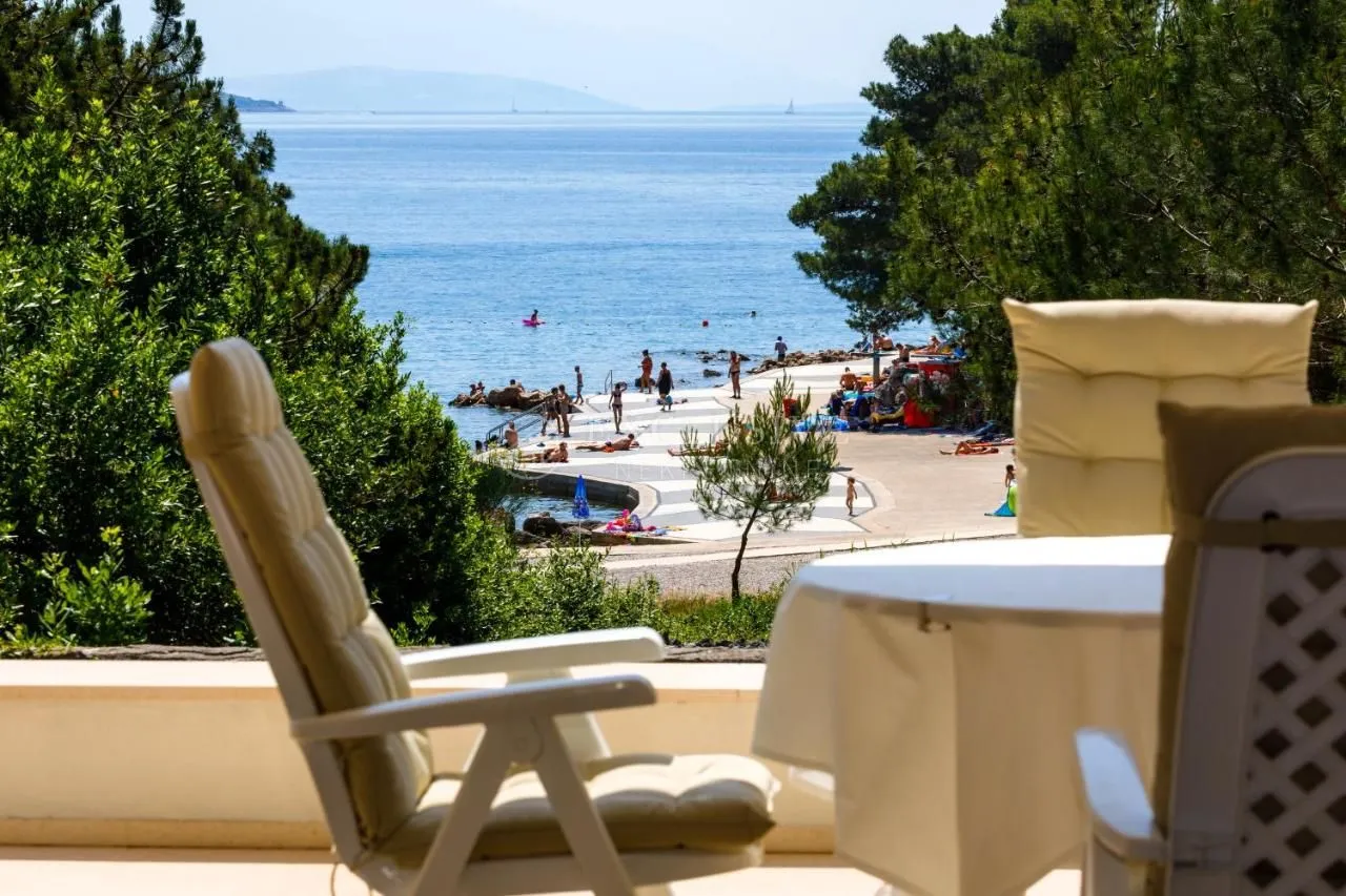 KRK - KOMFORAN STAN 1. RED DO MORA - cover