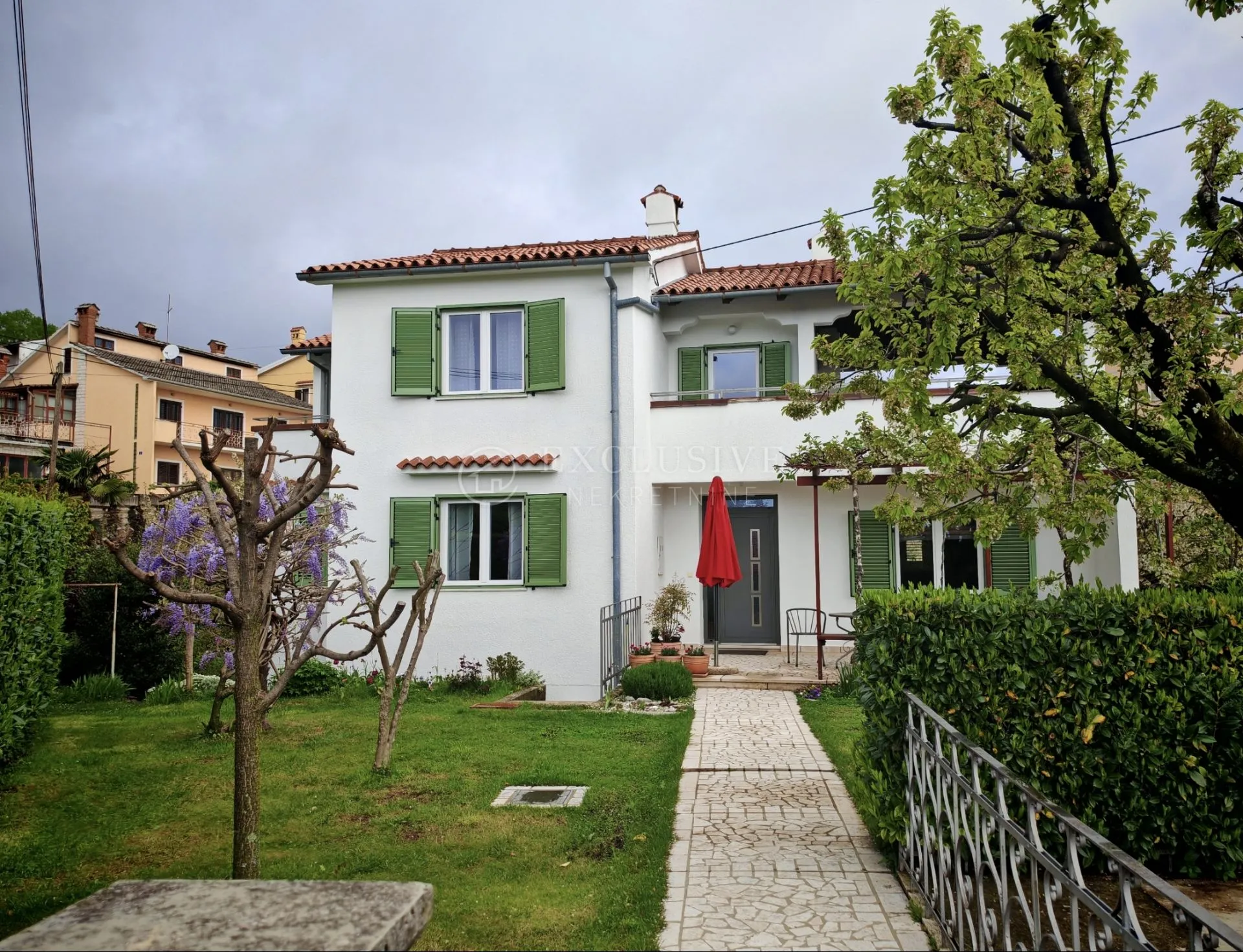 OPATIJA, MATULJI - LIJEPA OBITELJSKA KUĆA NA ODLIČNOJ LOKACIJI - cover