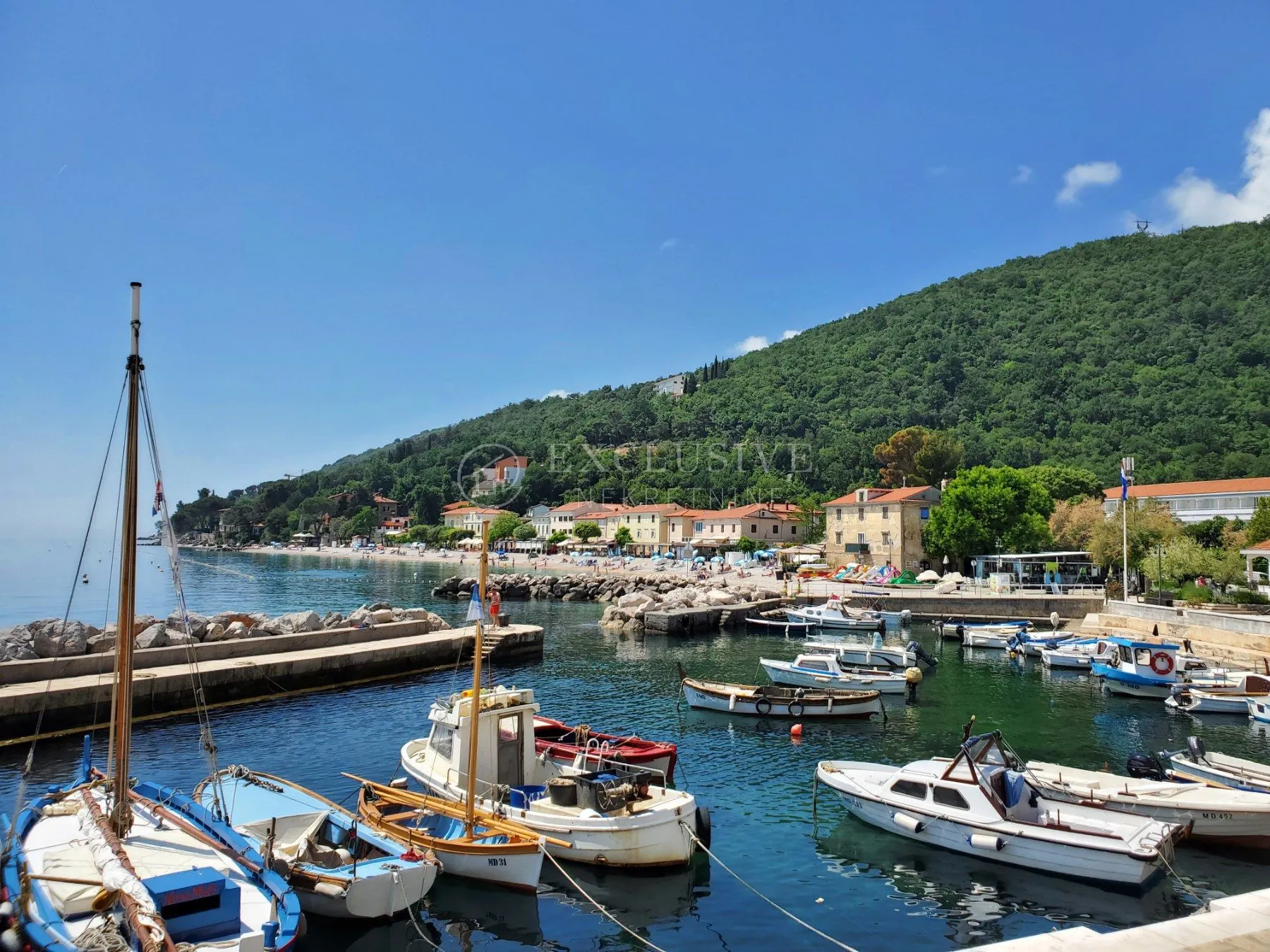 MOŠĆENIČKA DRAGA GRAĐEVINSKO ZEMLJIŠTE 300m od MORA !! - cover