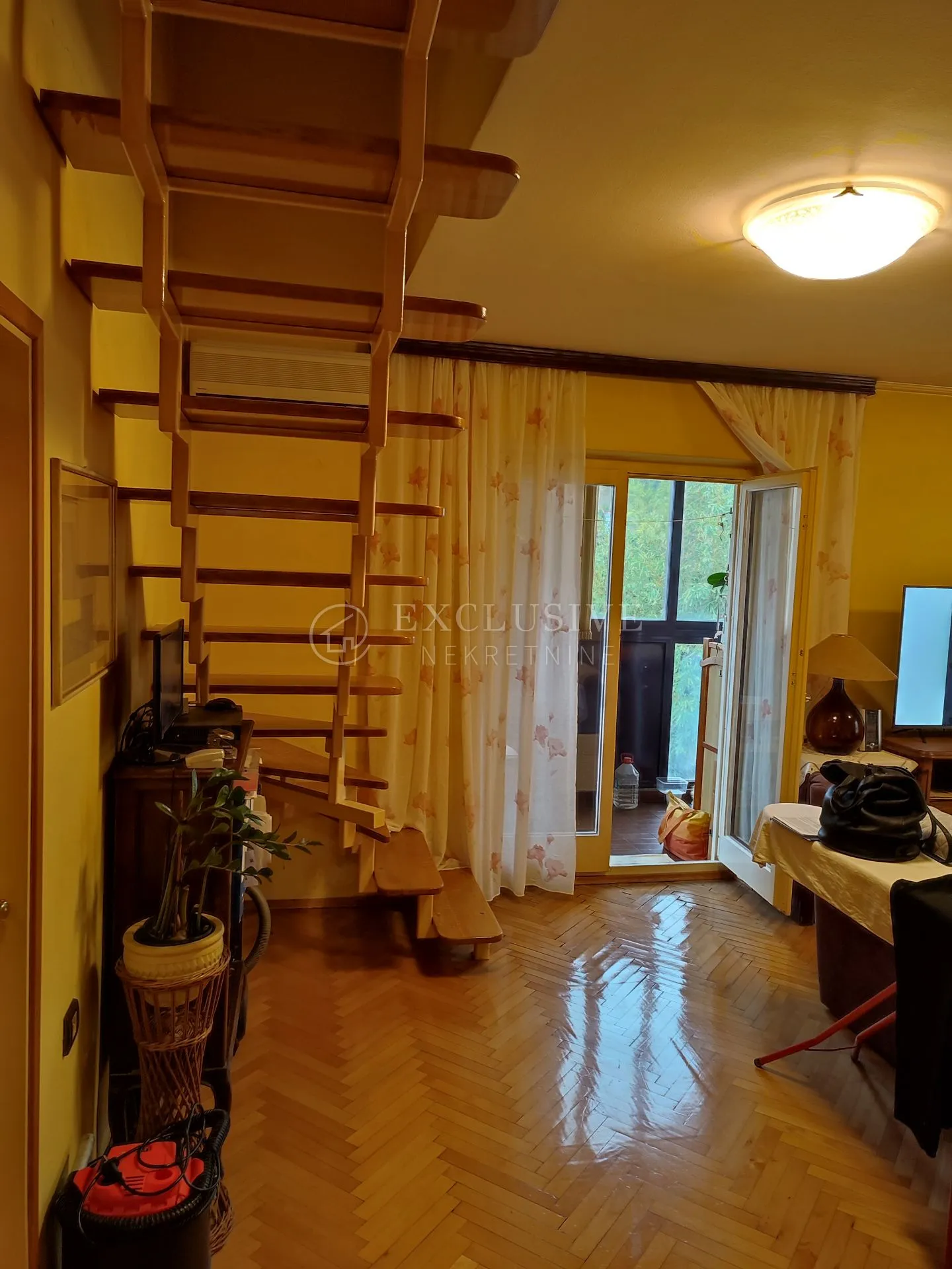 LOVRAN - DVOETAŽNI STAN OD 101m2 - cover