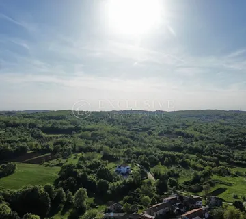 ISTRA - VELIKI POLJOPRIVREDNI TEREN - cover