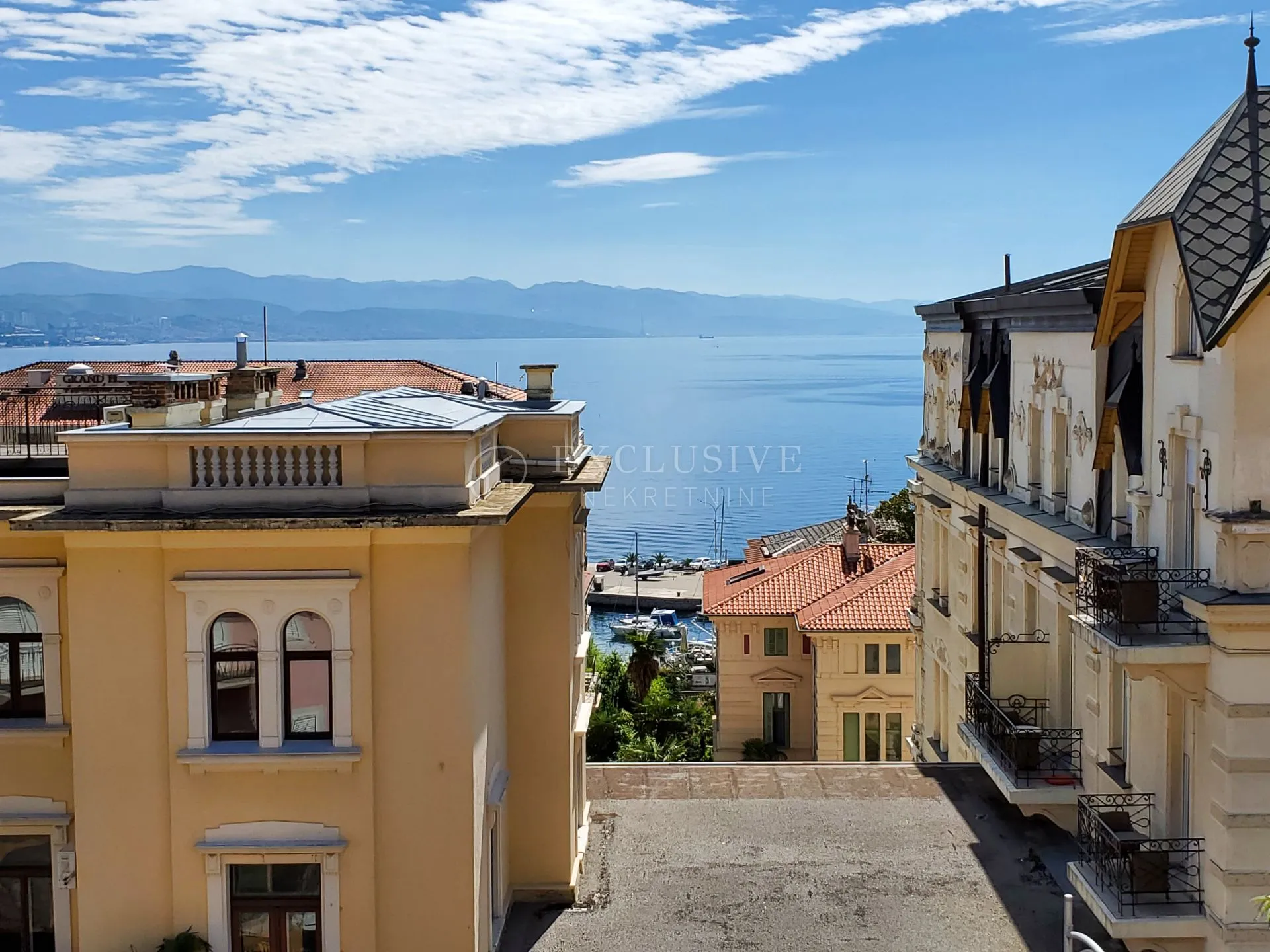 OPATIJA STAN 65m2 - STROGI CENTAR !! - cover