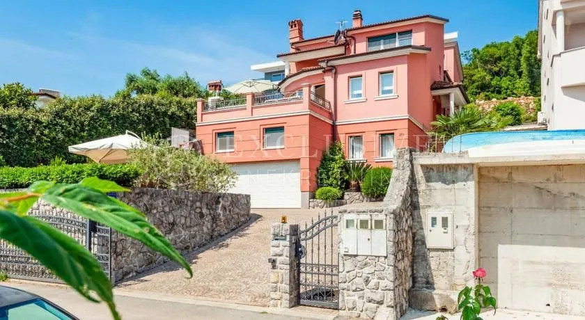 OPATIJA, PREKRASNA VILA 550m2  - cover