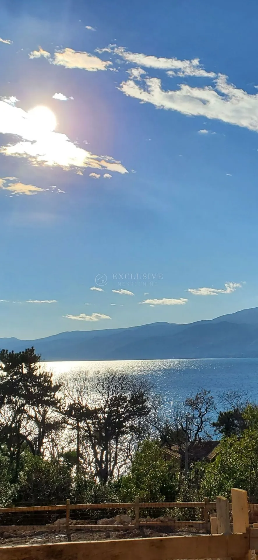 BIVIO GRAĐEVINSKO ZEMLJIŠTE S DOZVOLOM 100m od MORA - cover