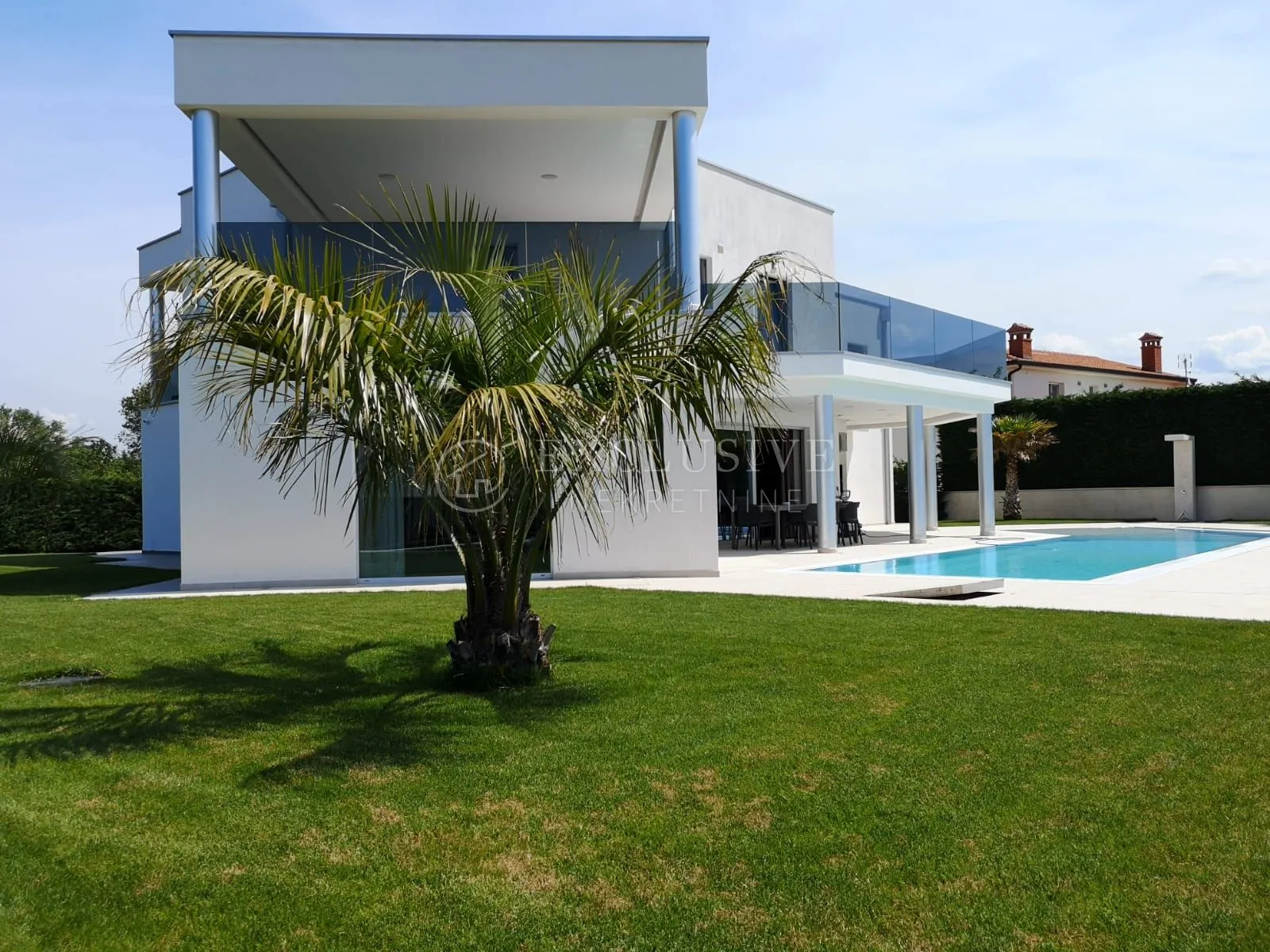 Poreč, luksuzna vila s bazenom - cover