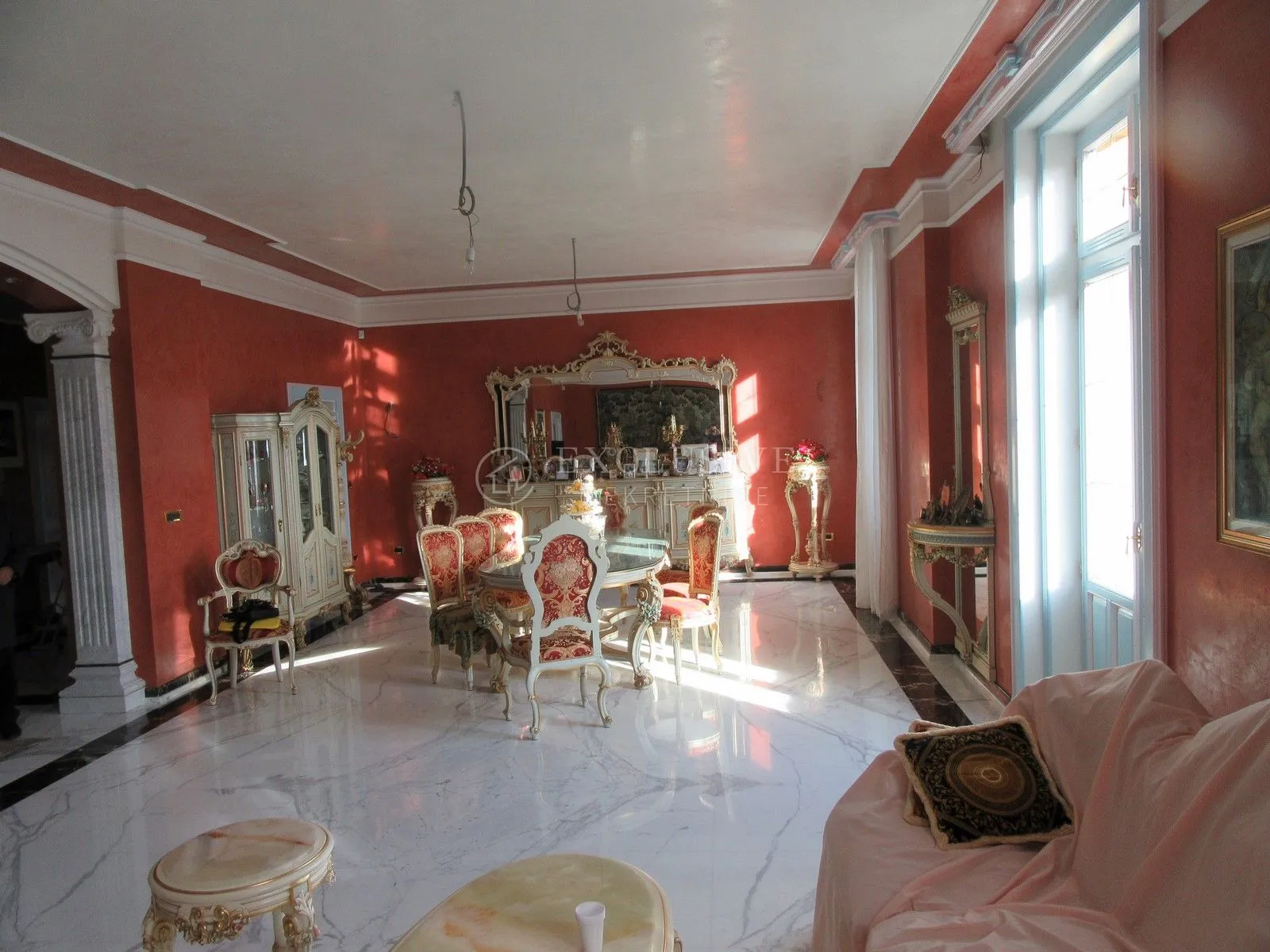 JEDINSTVENA PONUDA-OPATIJA STROGI CENTAR-LUXUZNO UREĐEN STAN 220m2 - cover