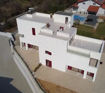 OPATIJA-BLIŽA OKOLICA-PENTHOUSE OD 171M2 U NOVOJ LUXSUZNOJ VILI - cover