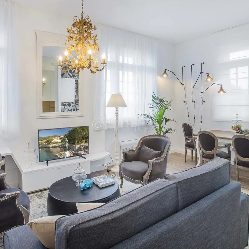 OPATIJA CENTAR, PET LUKSUZNO UREĐENIH APARTMANA - cover