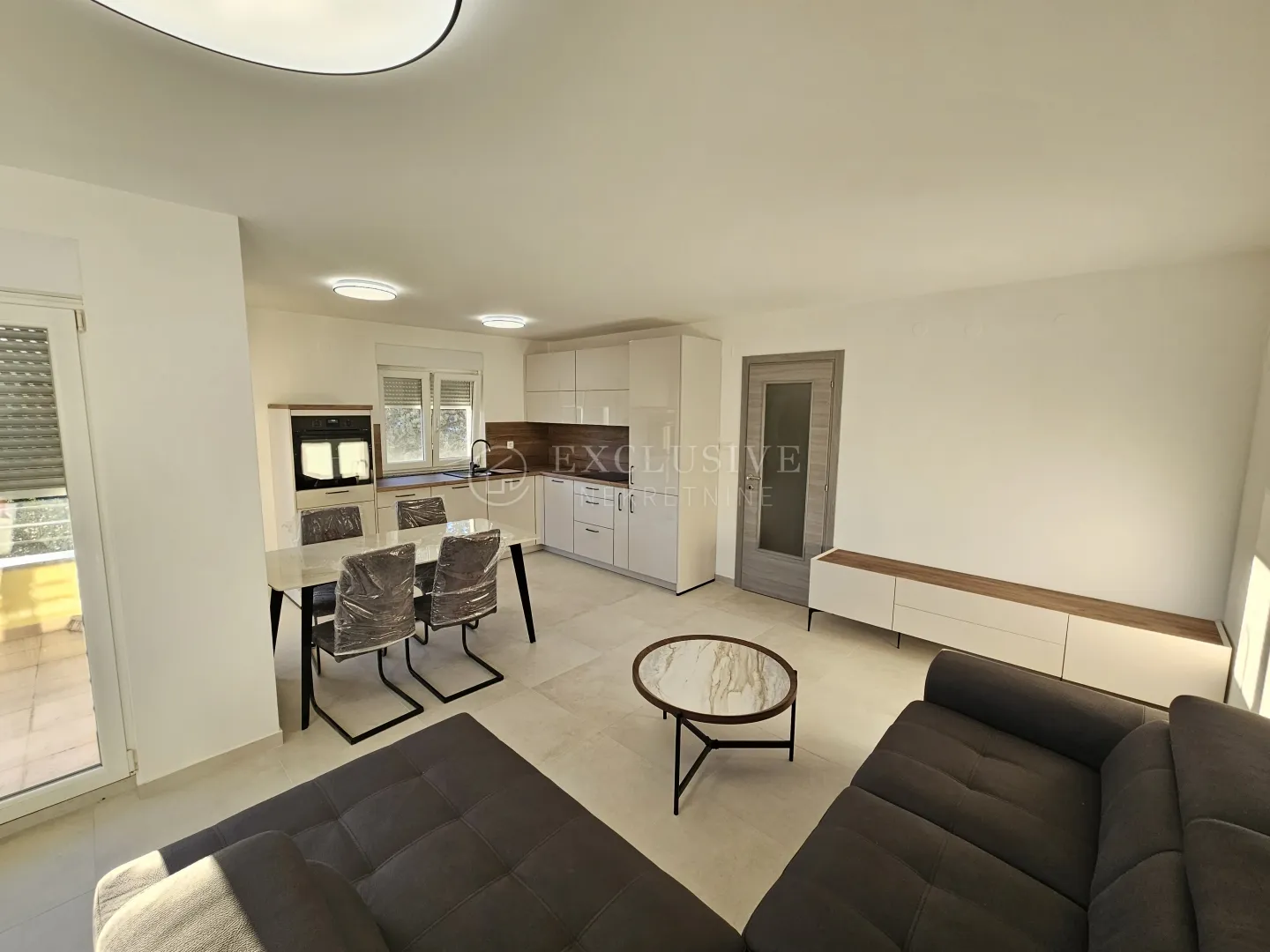 SPUŠTENA CIJENA-RUBEŠI-STAN 2S+DB- NOVO NAMJEŠTEN I UREĐEN - cover