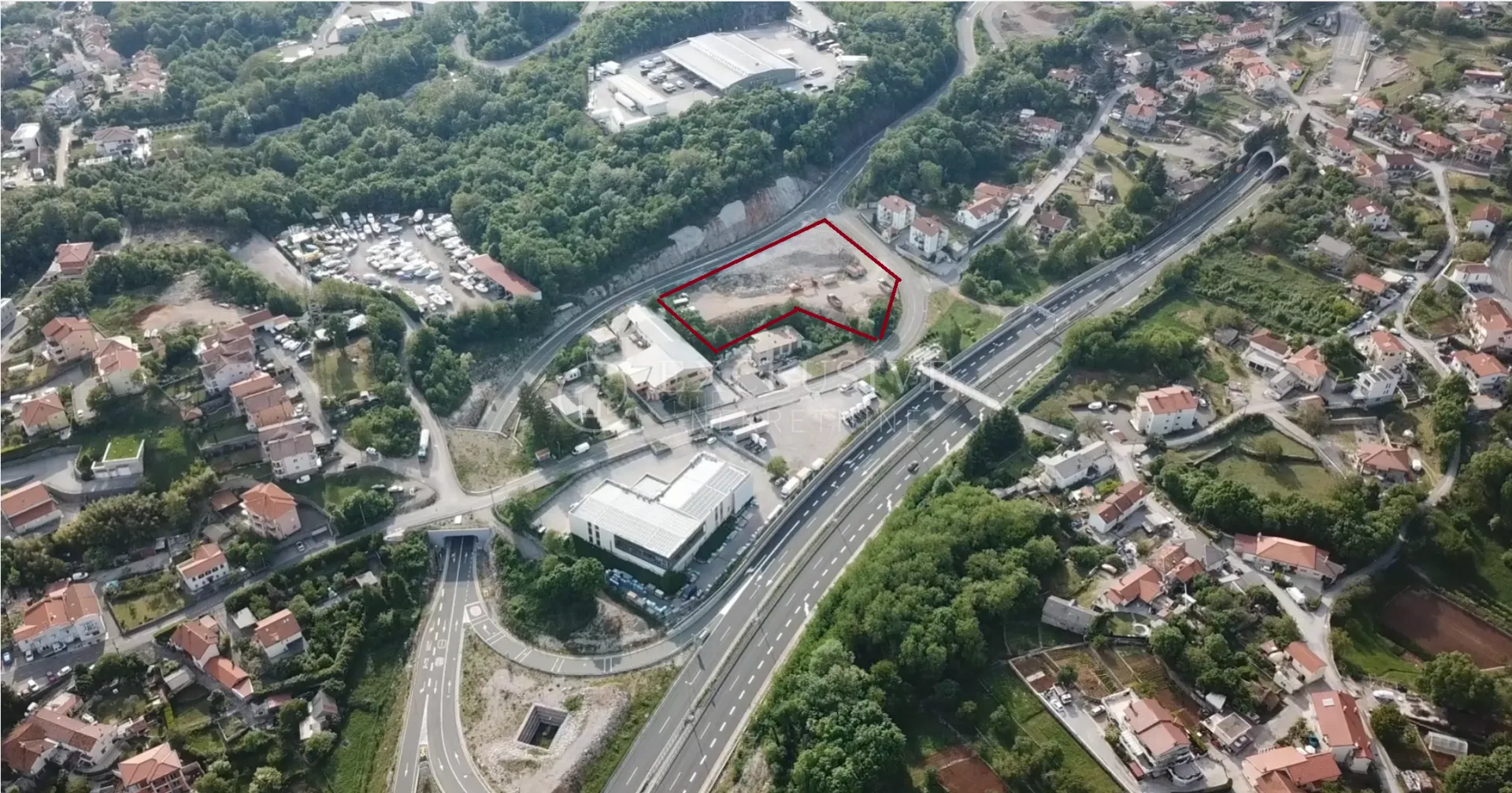 MATULJI - ŠMOGORI - IZLAZ S OBILAZNICE 4557m2 - cover