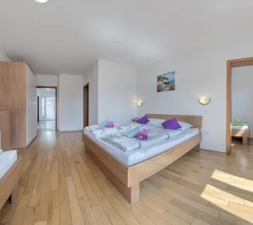 Smještaj za 13 radnika - Ližnjan - cover